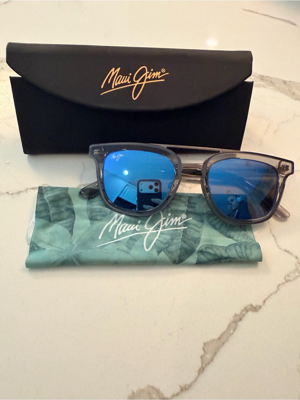 Maui Jim Relaxation Mode Sunglasses- Excellent Condition